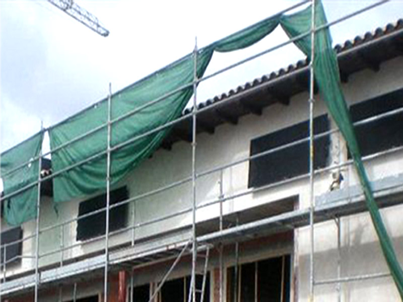 太阳能异聚态热利用系统工程施工现场安装图